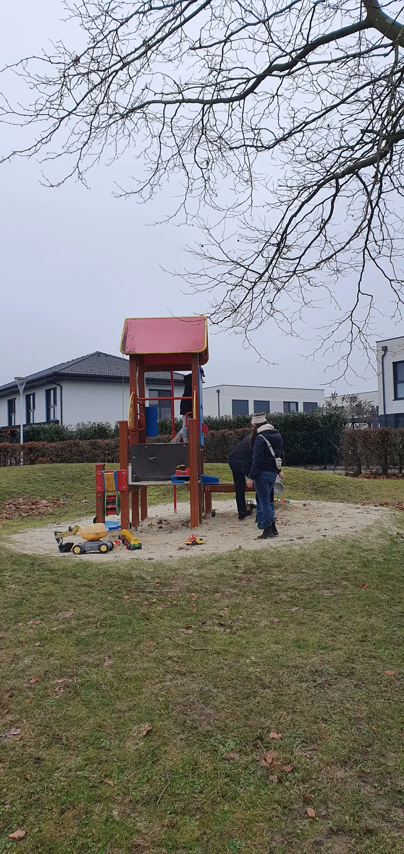 Öffensichtlicher Spielplatz 3