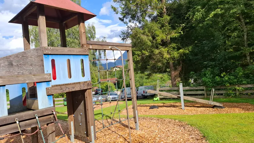 Öffentlicher Spielplatz Niederbreitenbach 5