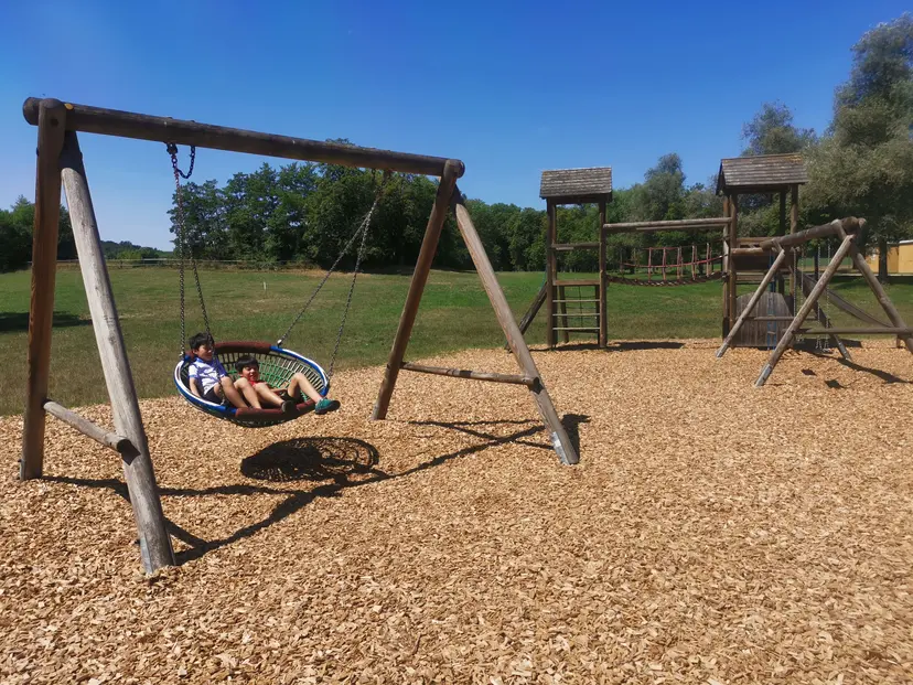 Wald-Kinderspielplatz 6