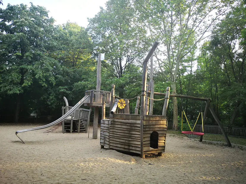 Kinderspielplatz am oberen Heustadelwasser 4