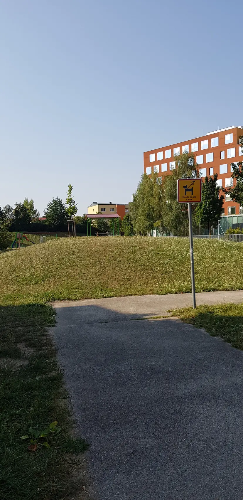 Spielplatz beim WIFI 2