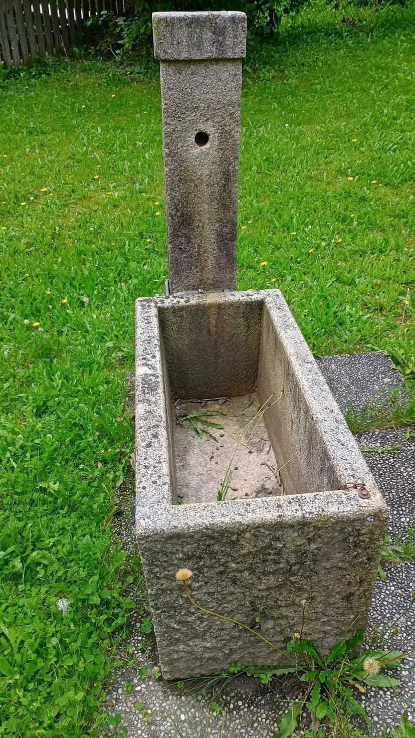 Spielplatz an der Kirche in Sautens 4