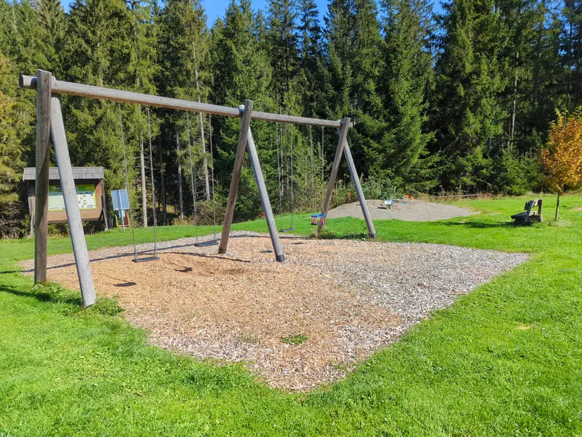 Spielplatz Zecki 4