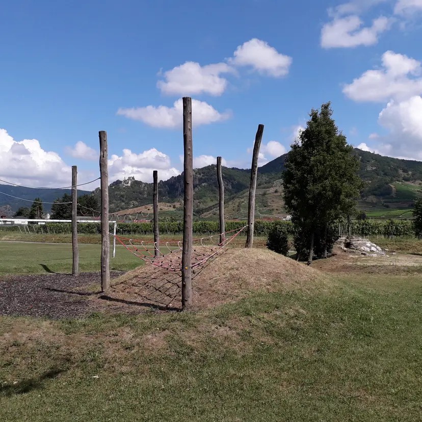 Donau Spielplatz 4
