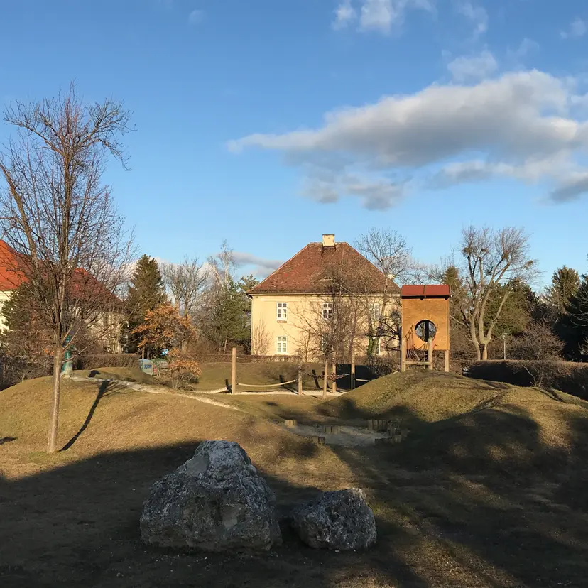 Spielplatz am Denkmalplatz 2