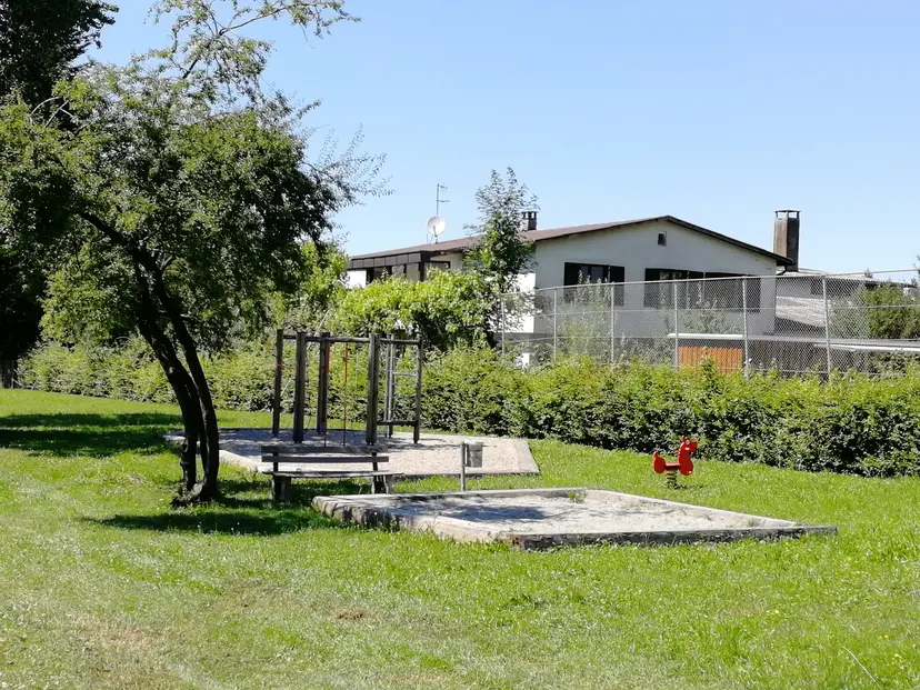 Spielplatz Roseggerstraße 4