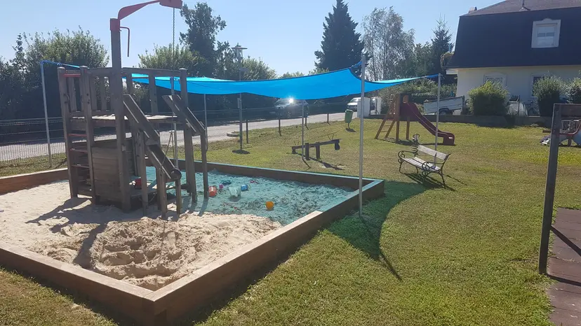 Kinderspielplatz 2