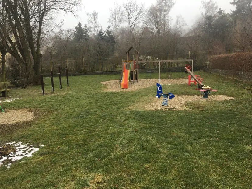 Kinderspielplatz 3