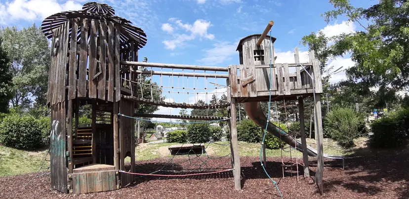 Spielplatz "Zug und Bahn" 2