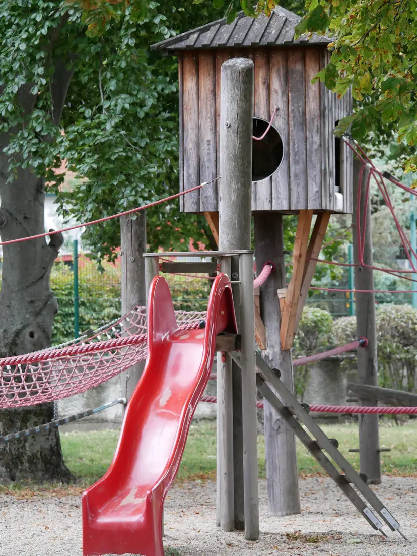 Spielplatz 4