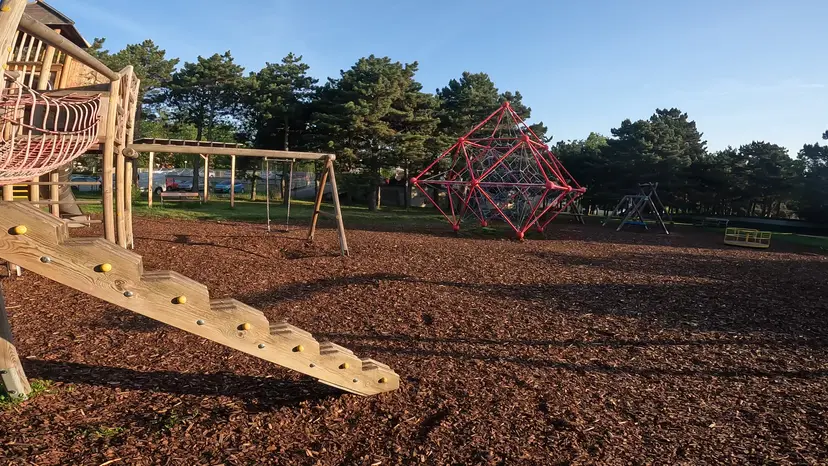 Fridtjof Nansen playground 3