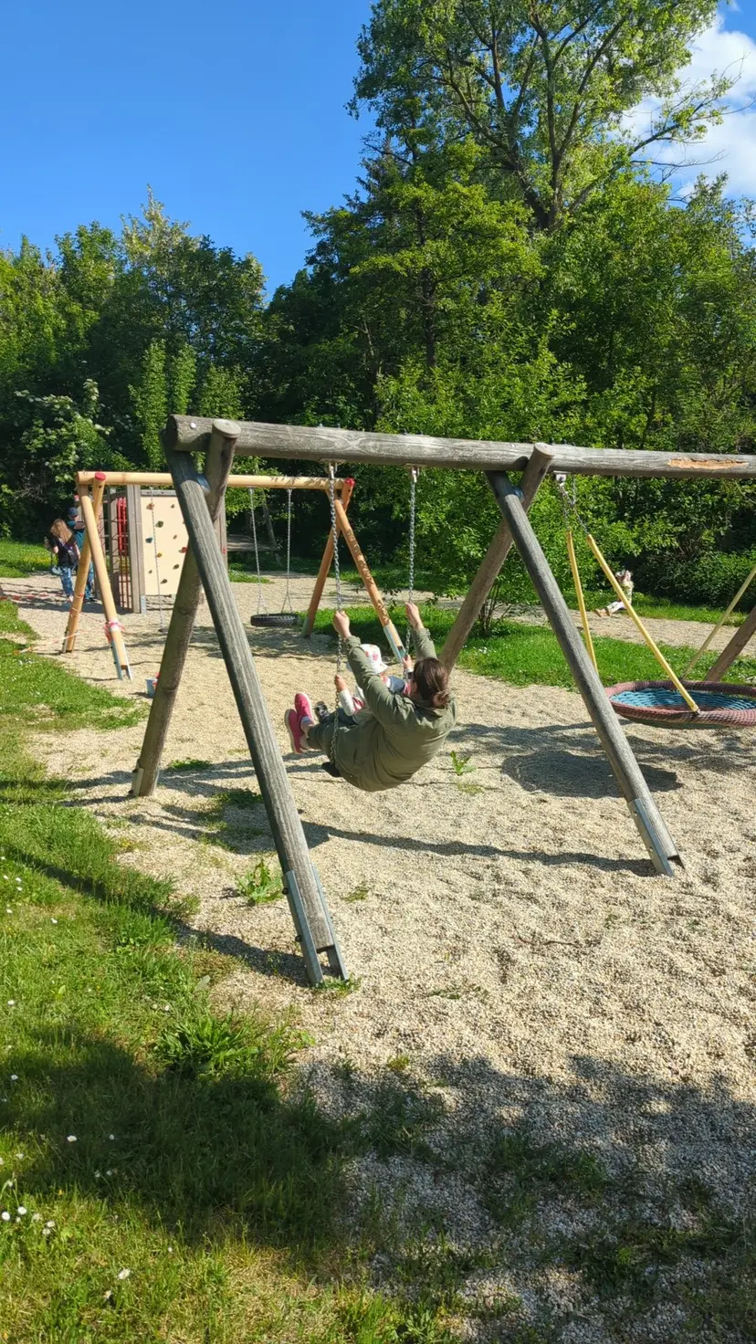 Spielplatz Niederfellabrunn 4