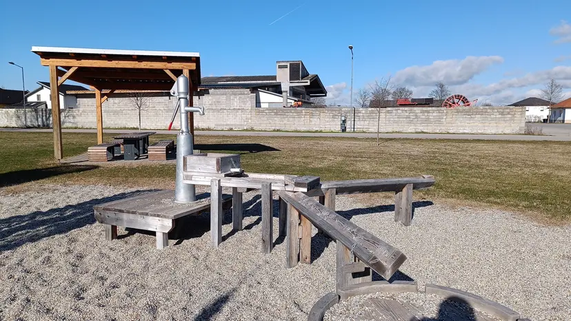 Kinderspielplatz 6