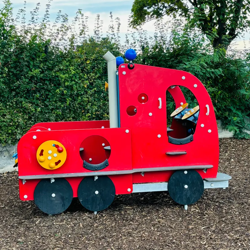 Spielplatz Schmelz 4