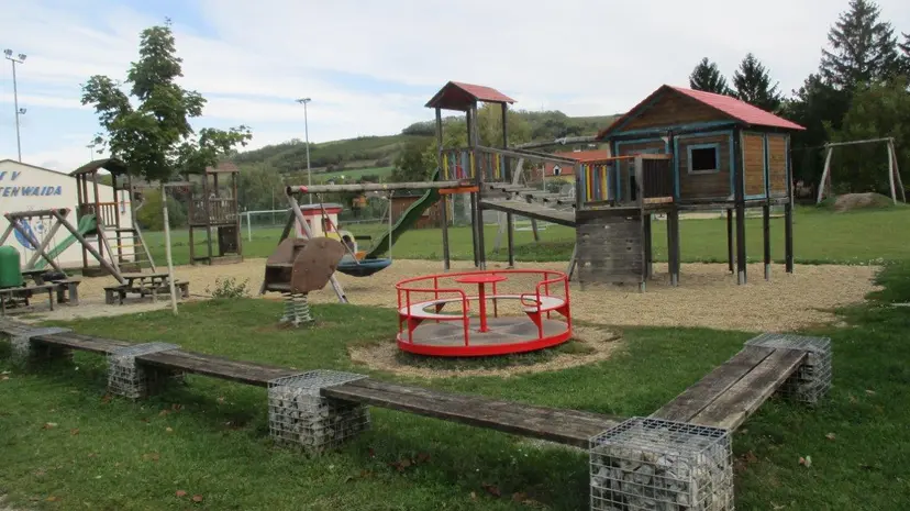 Spielplatz Breitenwaida 3