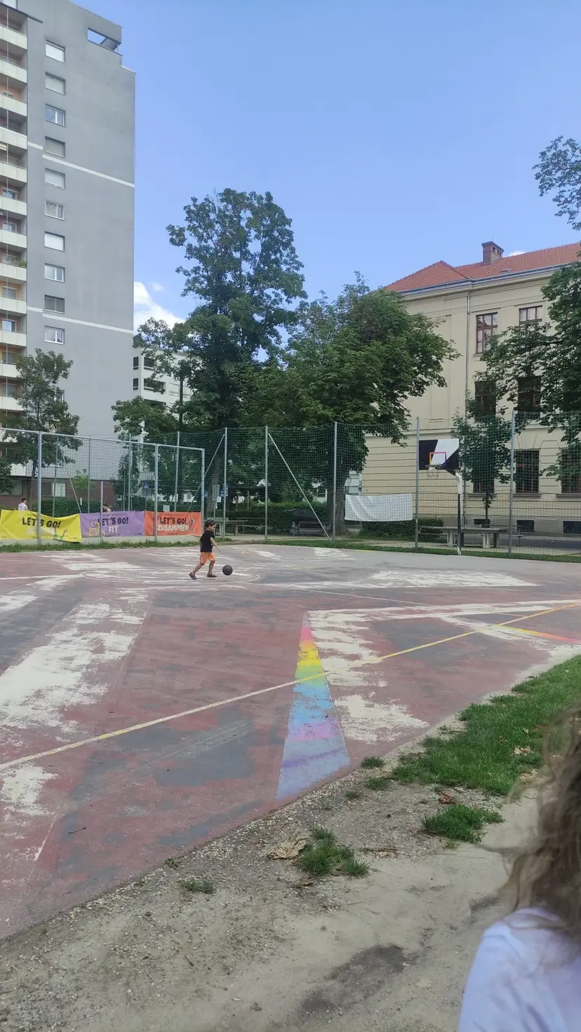 Spielplatz Hasnerplatz 4