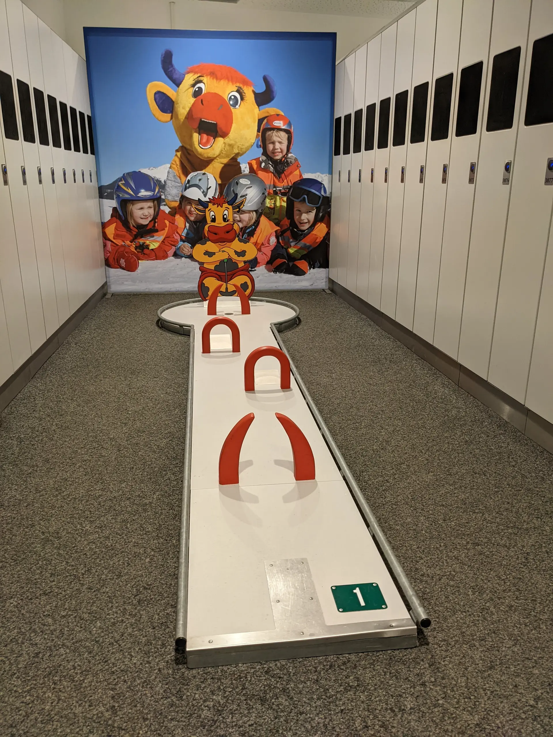 Indoor Arena Fiss