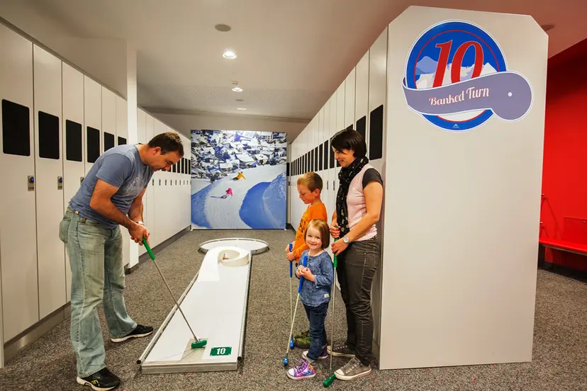 Indoor Arena Fiss 5