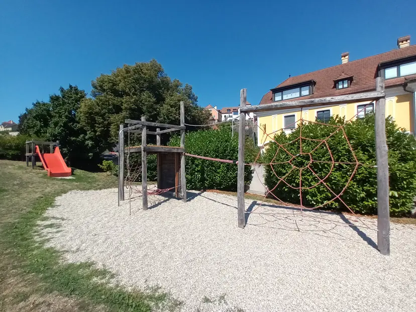 Spielplatz Rathausplatz 5