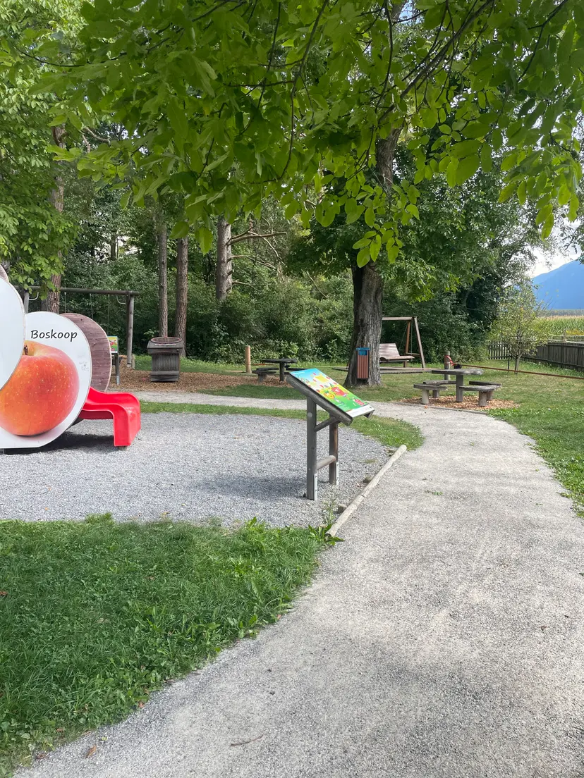 Apfelspielplatz Magerbach 3