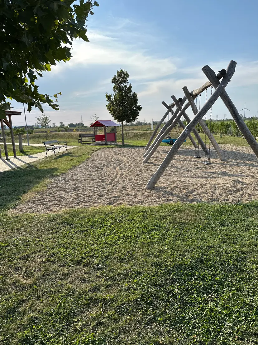 Kinderspielplatz 2