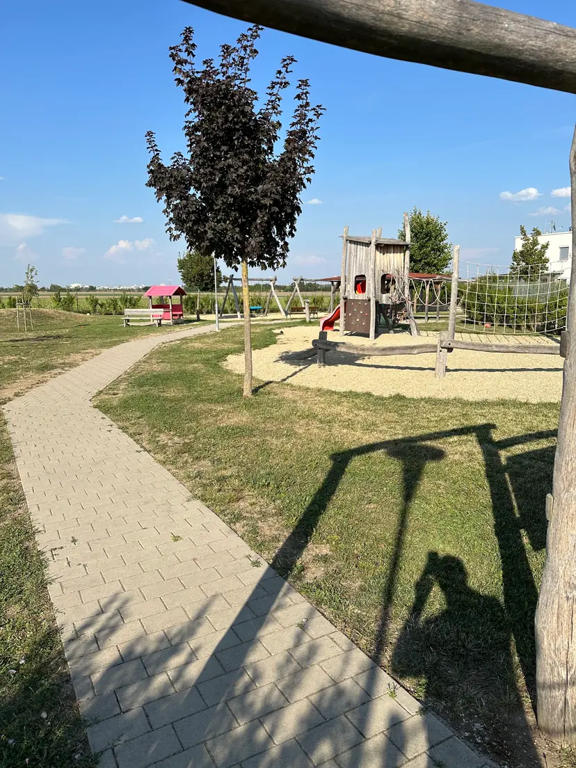 Kinderspielplatz 5