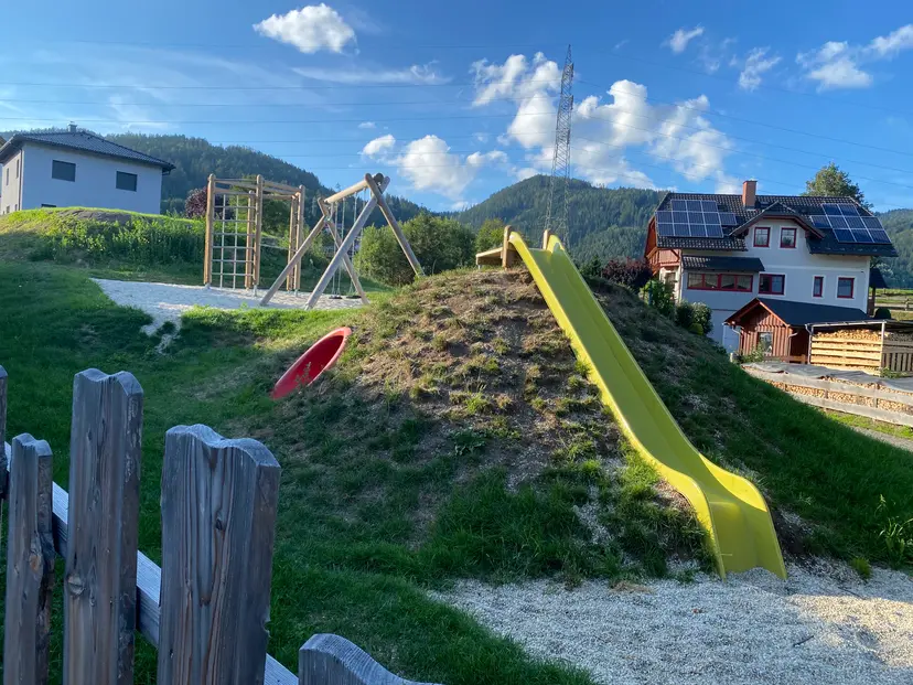 Spielplatz Leising 3