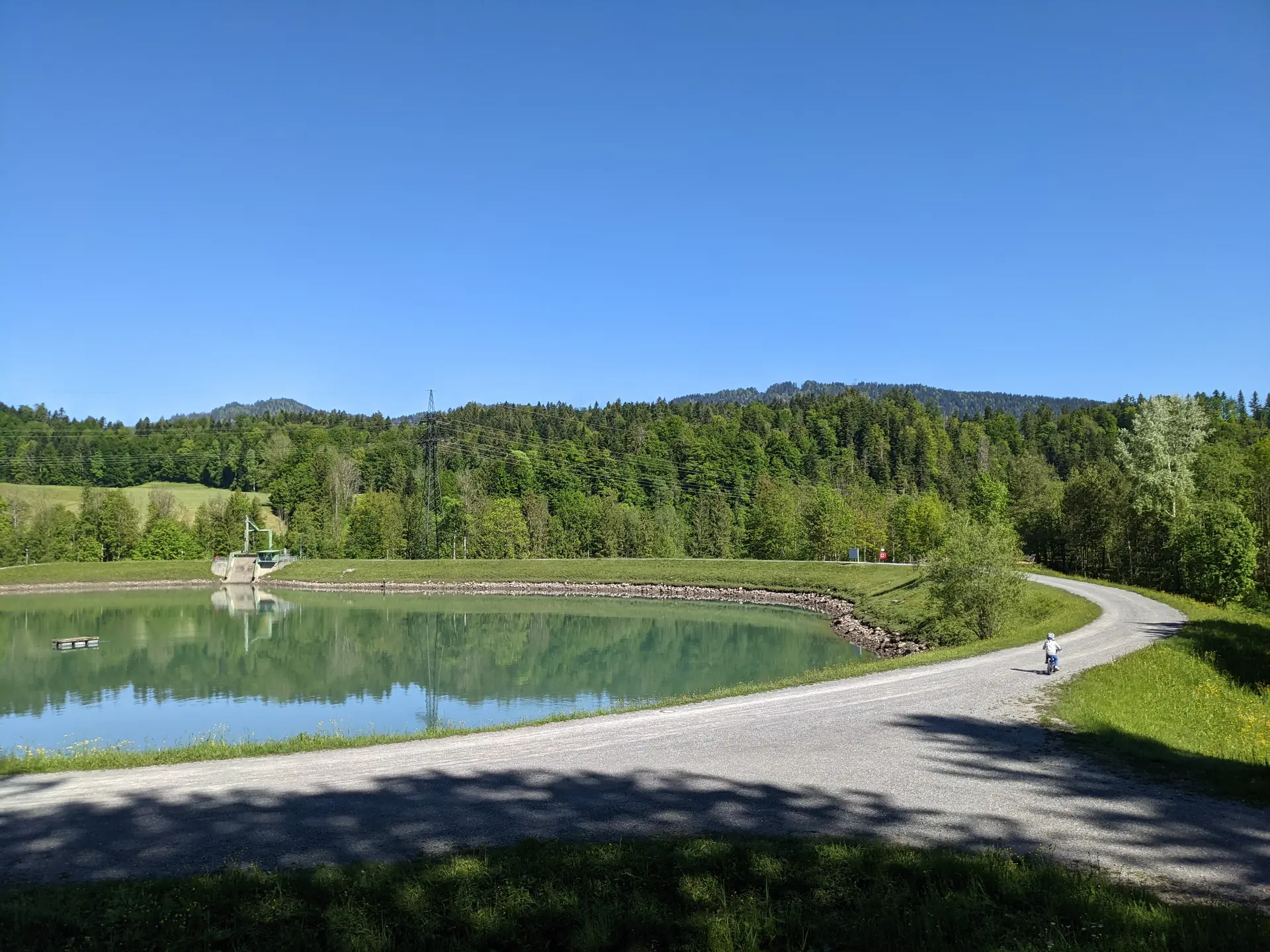 Spielplatz und Grillplatz am Stausee Andelsbuch