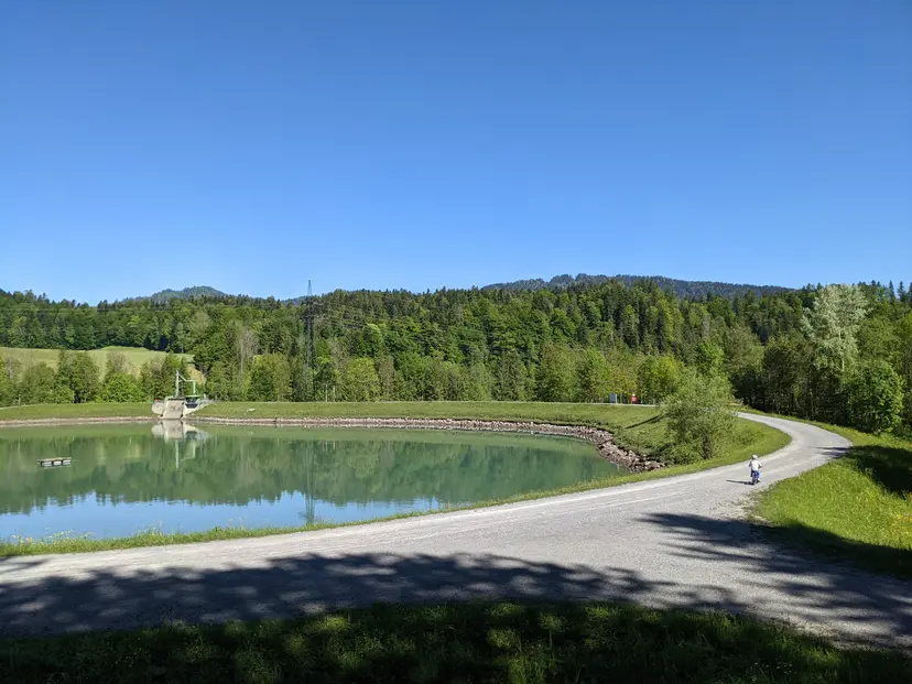 Spielplatz und Grillplatz am Stausee Andelsbuch 2
