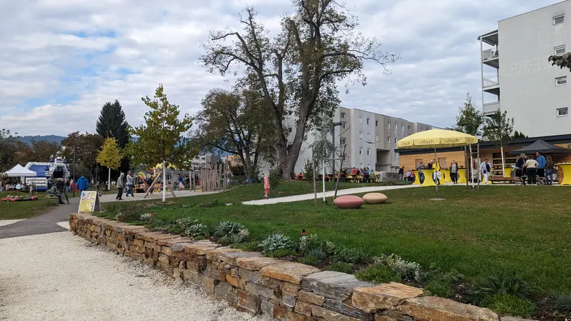 Spielplatz am Grünen Eck Perau 3