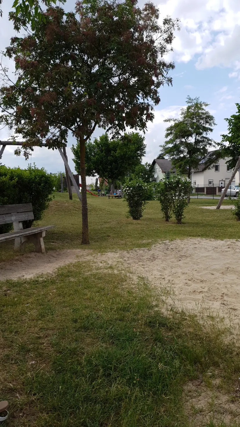 Spielplatz Kreuzwiese 3
