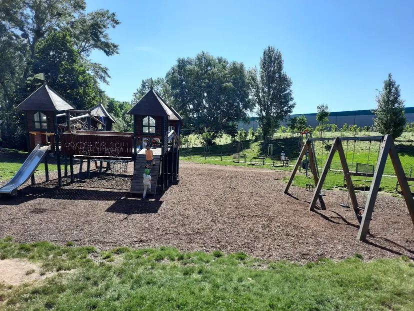 Spielplatz 4