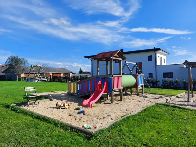 Öffentlicher Spielplatz 3