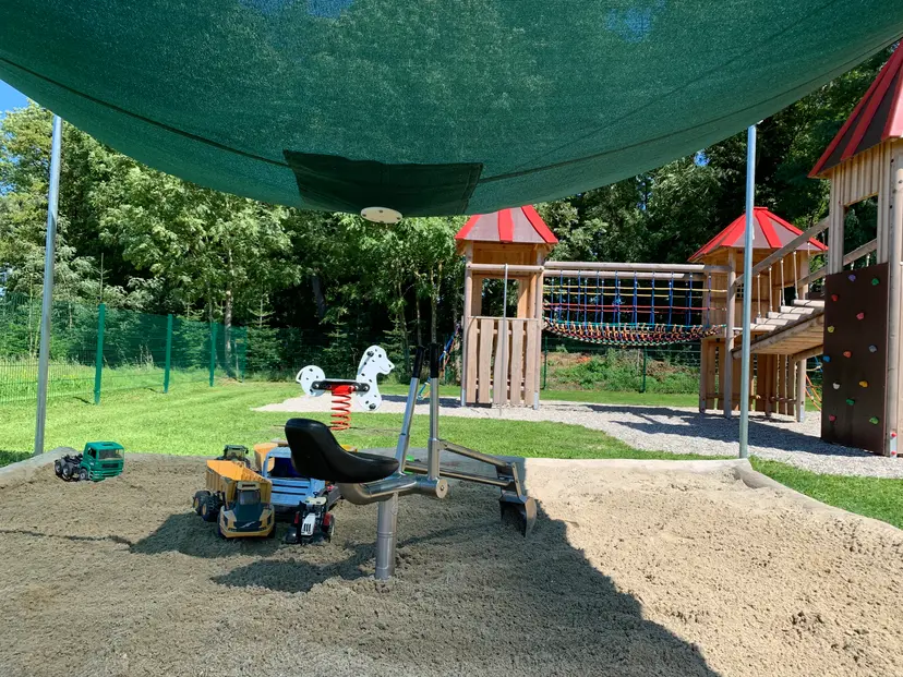 Kinderspielplatz Mamling 3