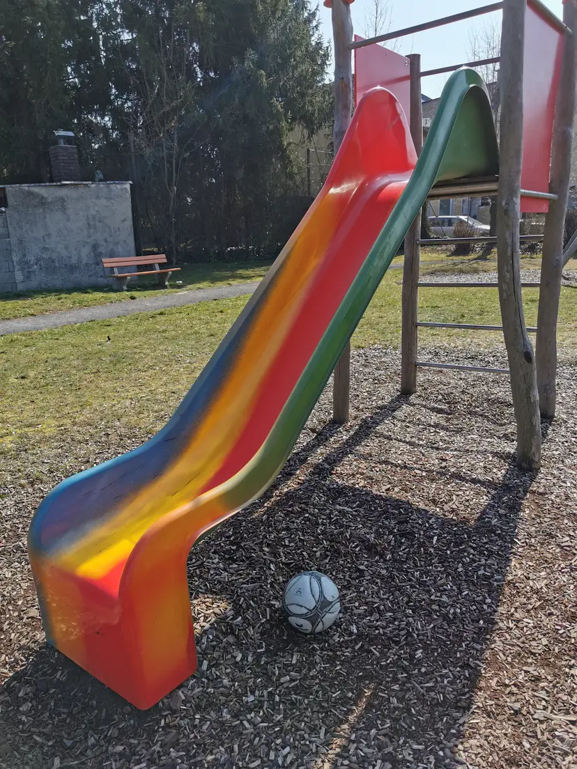 Öffentlicher Spielplatz 5