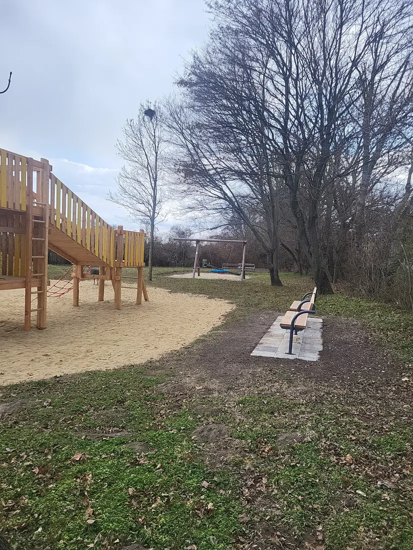 Kinderspielplatz Neusüßenbrunn 5
