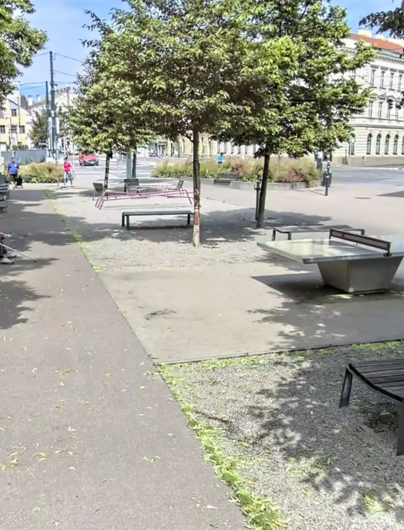 Amelie und Felina Spielplatz 3