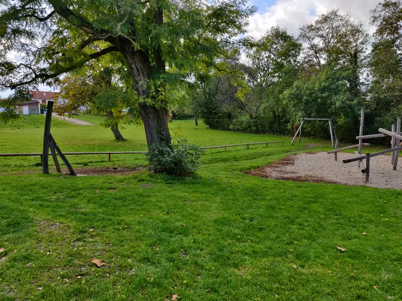 Spielplatz Schlosswiese 5