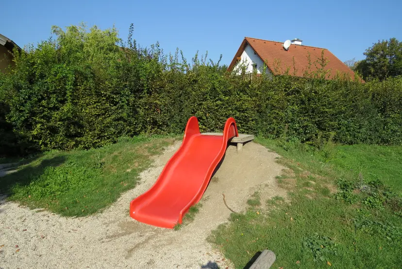 Spielplatz Straußgasse Möllersdorf 6