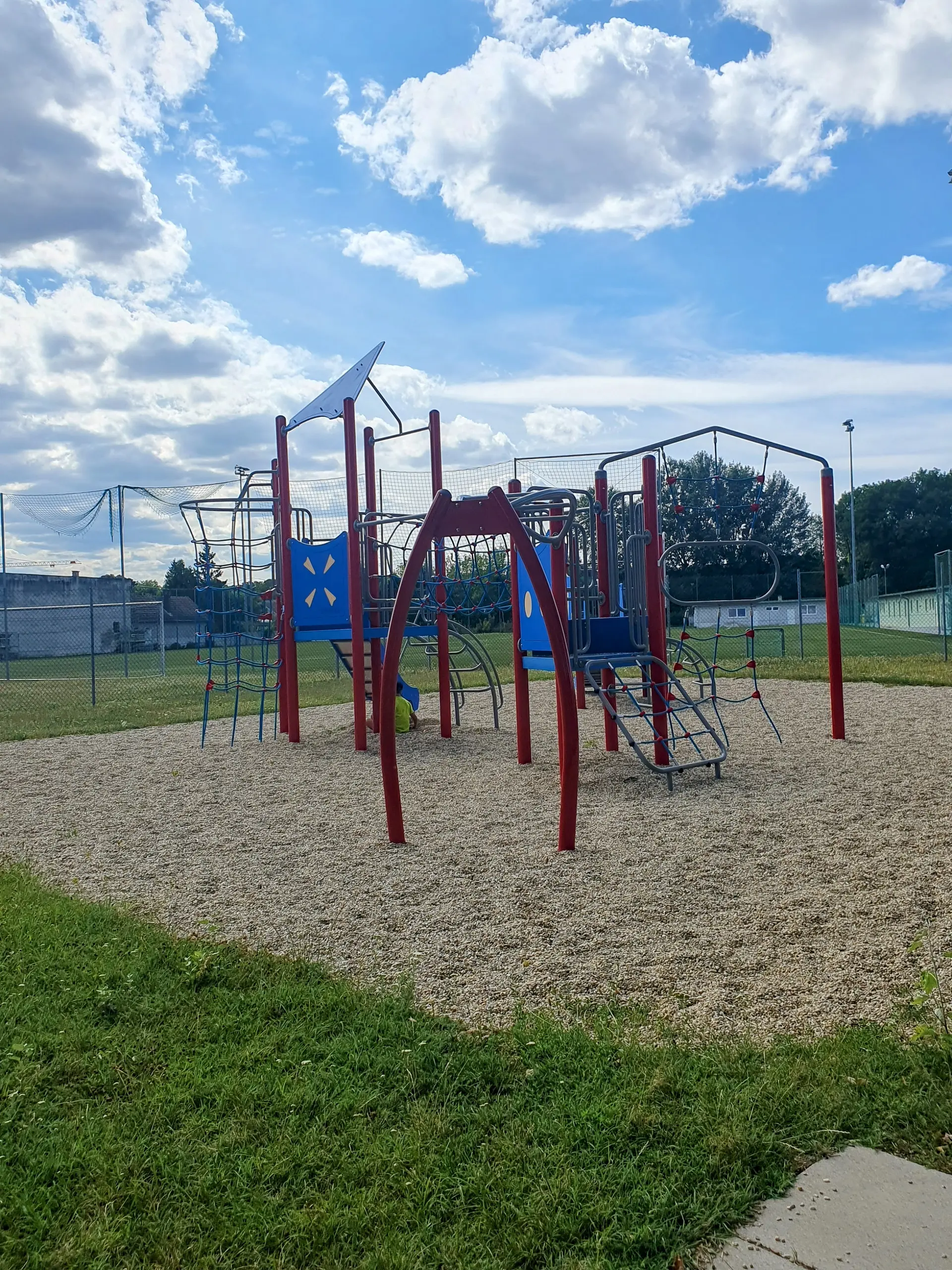 Spielplatz Sportplatz Schwadorf