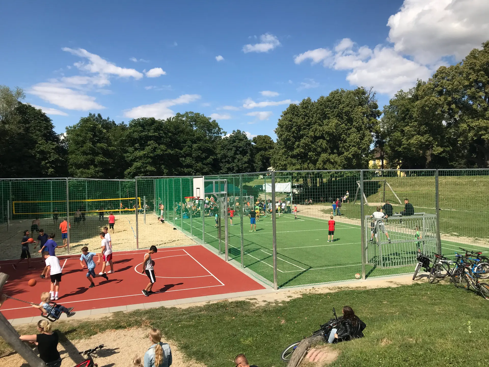 Spielplatz Groß Enzersdorf, beim Damm, Lobaueingang