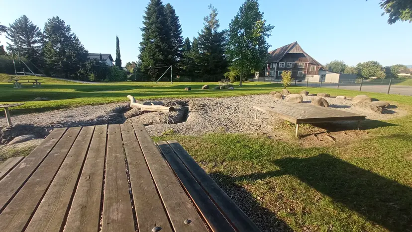 Spielplatz Kirche 4