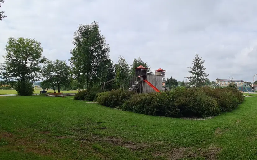 Kinderspielplatz 3