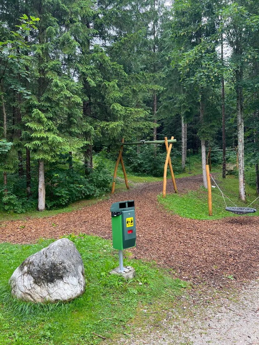 Waldspielplatz 6