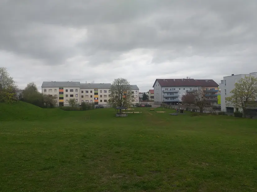 Kinder- und Ballspielplatz 5