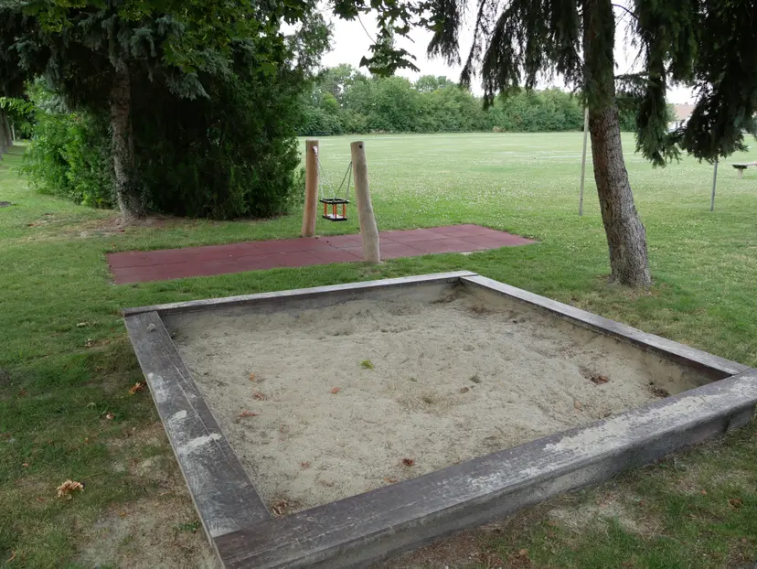 Spielplatz Rutzendorf 4