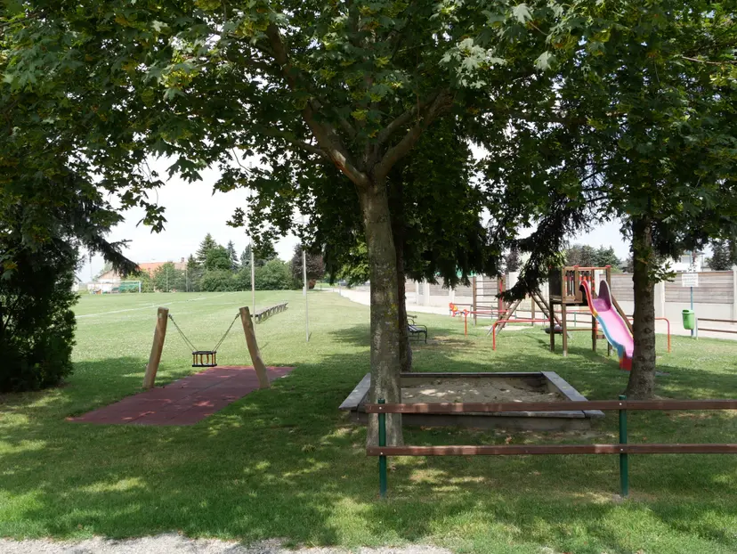 Spielplatz Rutzendorf 5
