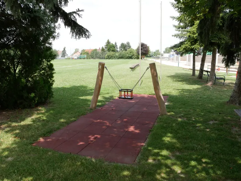 Spielplatz Rutzendorf 6