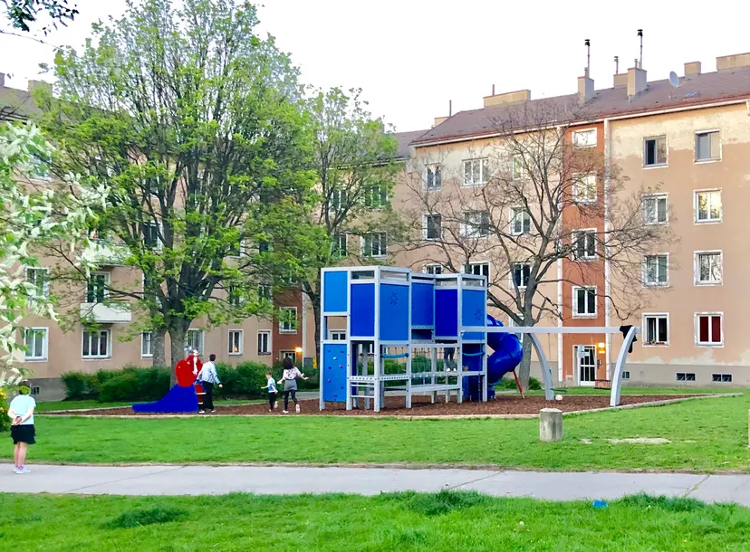 Spielplatz Karplusgasse 2