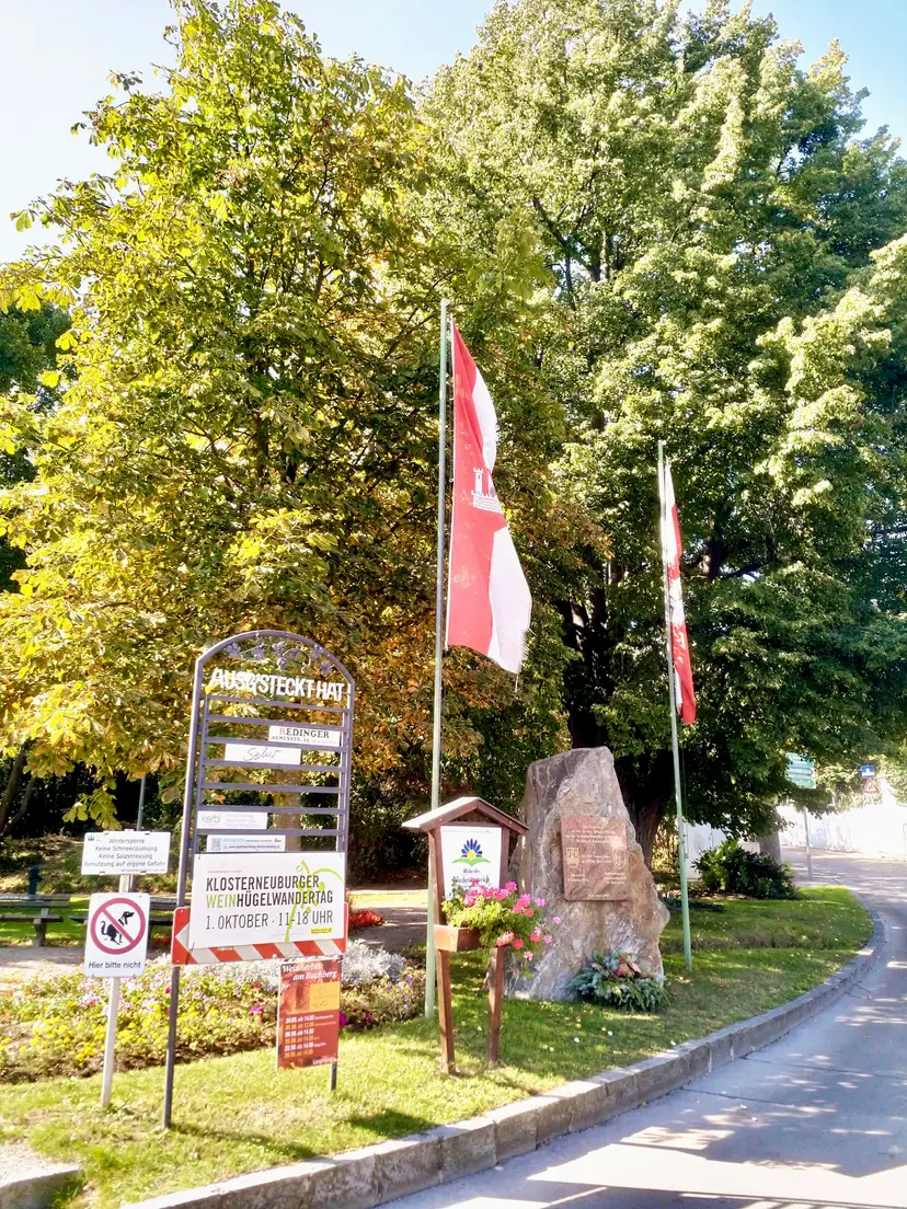 Spielplatz am Sudetendeutschen Platz 3